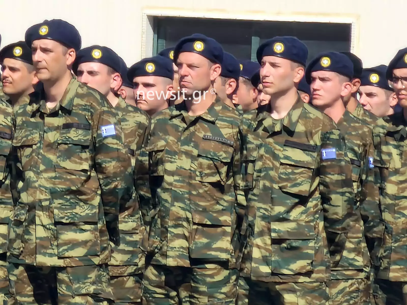 Στέφανος Κασσελάκης: Ορκίζεται αυτή την ώρα στη Θήβα