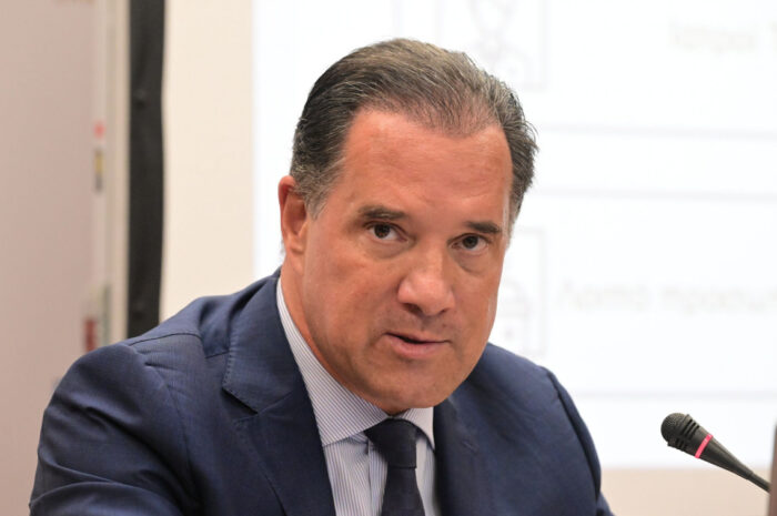 Απειλές μέσω Facebook στον Άδωνι Γεωργιάδη – Μία σύλληψη μετά από μήνυση του υπουργού Υγείας