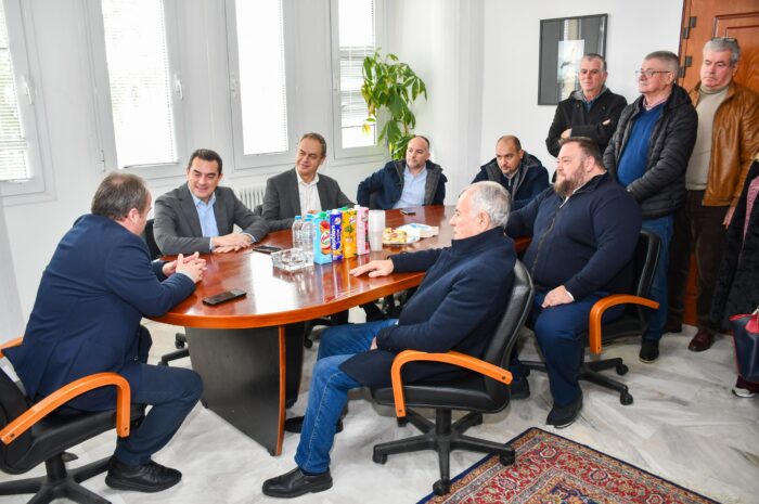 Επίσκεψη του Κων/νου Σκρέκα, Στυλιανού Κονταδάκη και Σπυρίδωνα Κυριάκη στο πλαίσιο της ενημέρωσης γύρω από τις ζημιές των φυσικών καταστροφών στον Δήμο Ζηρού