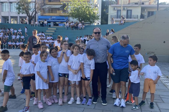 Η Πλατεία Α. Παπανδρέου αναδείχθηκε σε σημείο αναφοράς για την κοινωνική ζωή του Δήμου Ζηρού, φιλοξενώντας το 2ο Μαθητικό Αγώνα «Στο Δρόμο του Πελαργού» και τη Γιορτή Χρωμάτων